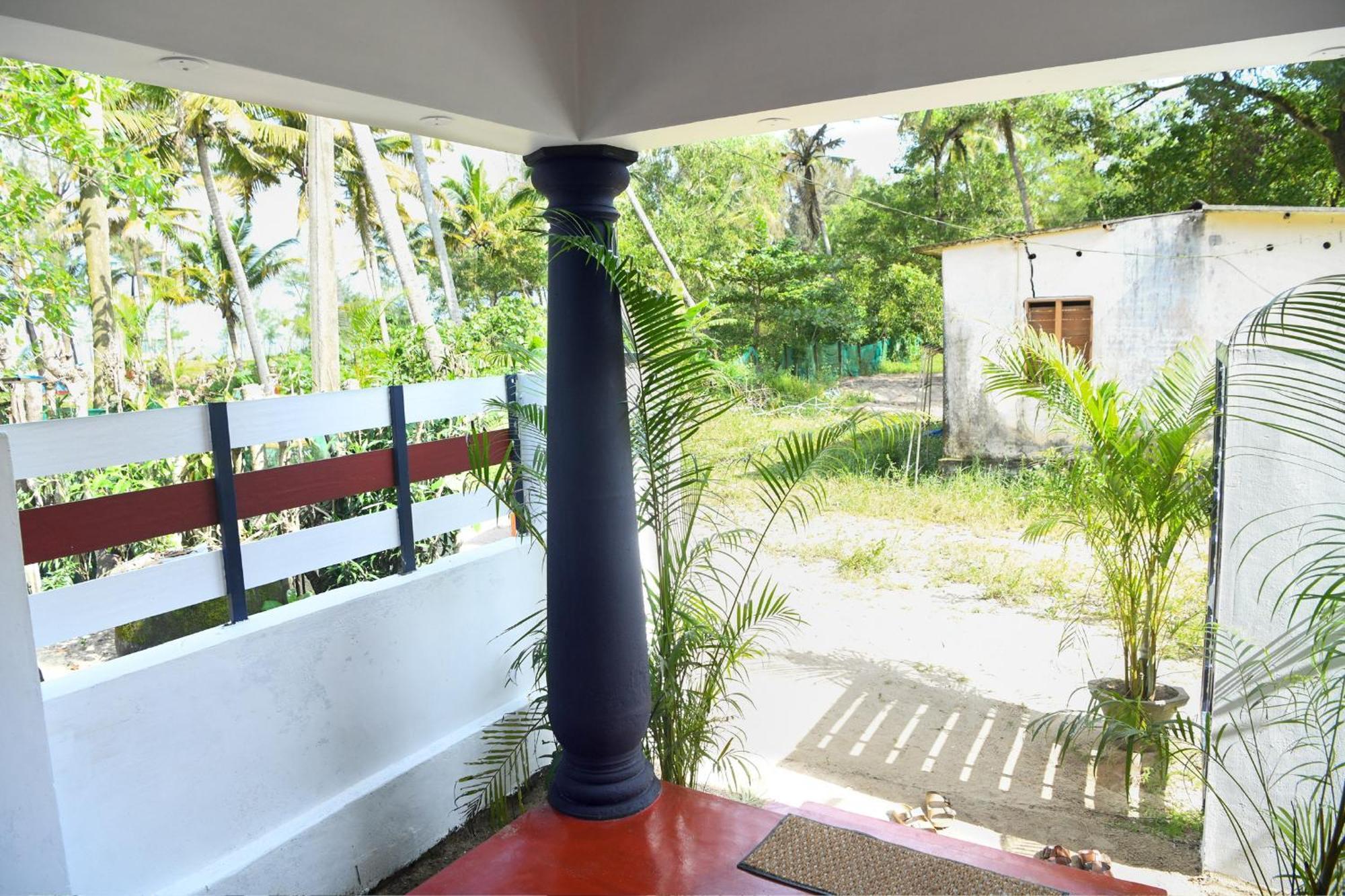 Alappuzha Shoreline Marari Beach Villa At Golden Beach Mararikulam מראה חיצוני תמונה